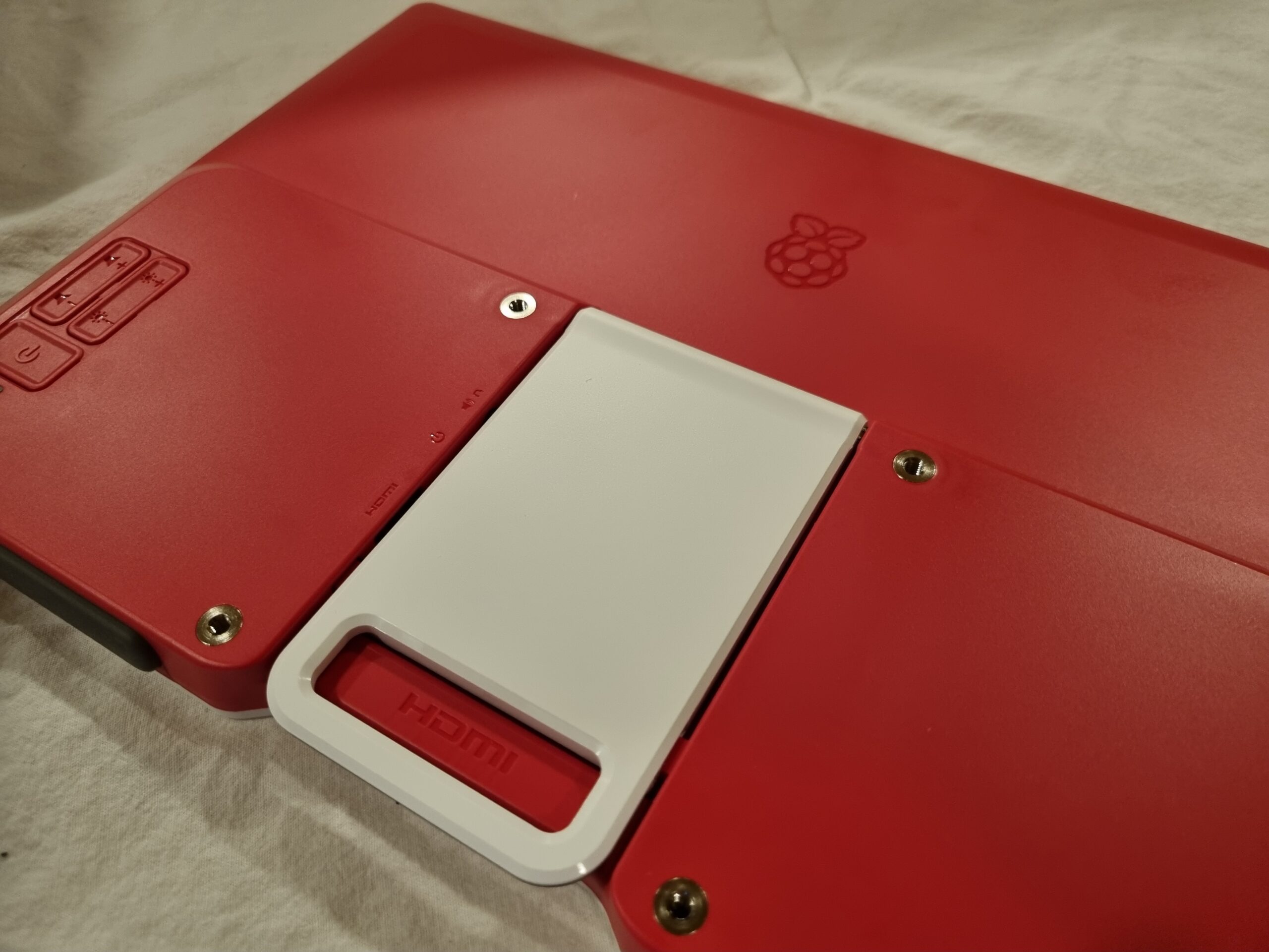 Raspberry Pi Display Module Monitor – Red & White 50-75ch - Image 3