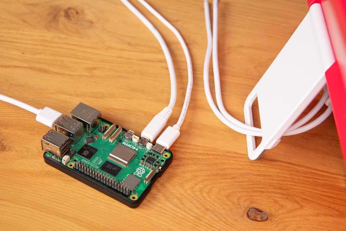 Raspberry Pi Display Module Monitor – Red & White 50-75ch - Image 13