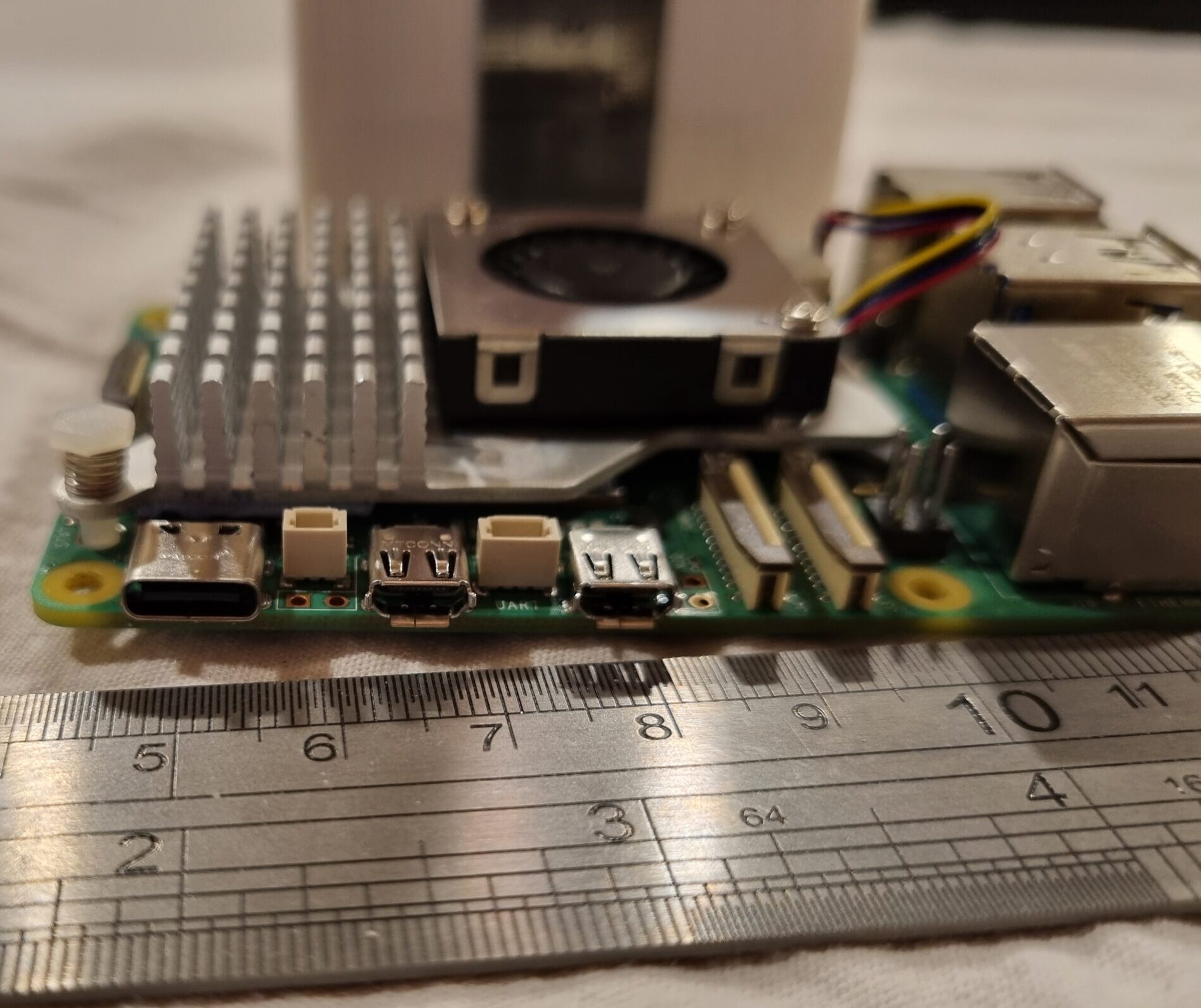 Opinber virkur kælir fyrir Raspberry Pi